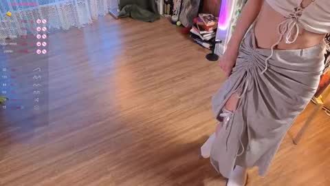 Emi  online show from February 1, 1:08 pm