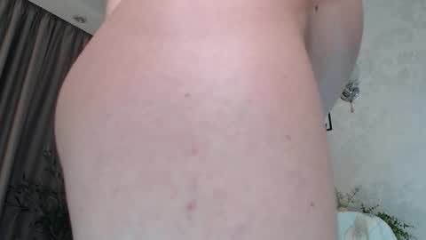 Emily online show from November 21, 8:29 pm