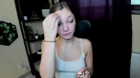 Emilly online show from March 4, 6:26 am