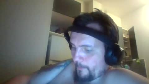 emilsuokas8 online show from August 4, 1:12 am