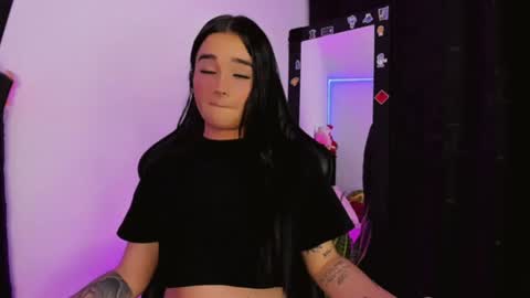 emily611258 online show from June 20, 12:17 am