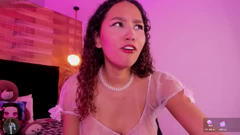 emily_brown04 online show from March 29, 12:40 pm