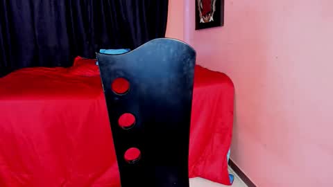 emily_bunny7 online show from December 15, 6:26 pm