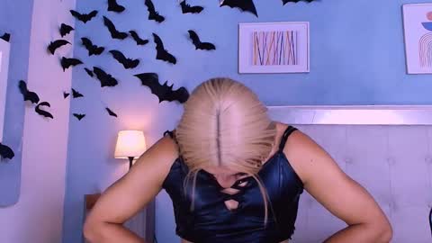 emily_castillo1_ online show from November 8, 5:54 am