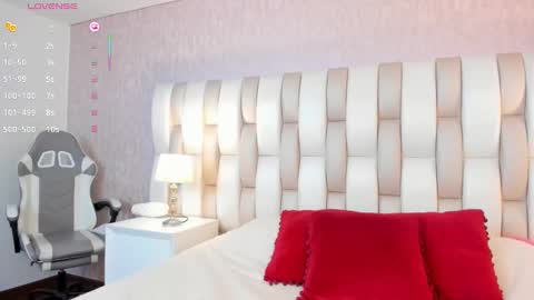 EMILY   Monday 5-2 am From Tuesday to Friday5-1 am Colombia time online show from February 19, 4:12 am