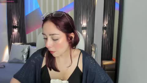 Emily online show from November 30, 4:47 pm