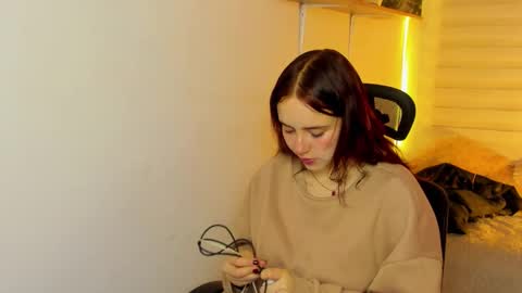 emily_lindey online show from December 19, 3:24 am