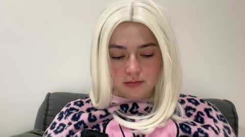 emily_morning_dew online show from November 8, 7:06 pm