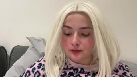 emily_morning_dew online show from January 9, 7:41 pm