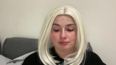 emily_morning_dew online show from March 24, 9:32 pm