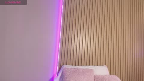 Emily online show from February 18, 12:16 pm