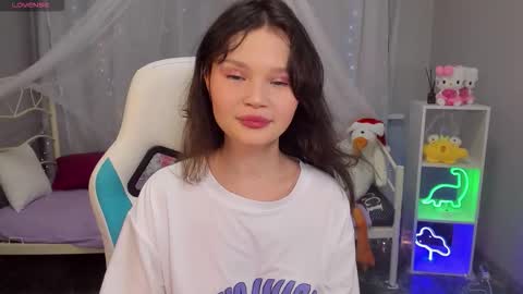 Emilyhaves online show from December 19, 4:41 am