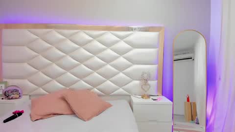 Sweet Emily online show from March 20, 9:53 pm