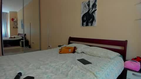 emilycruz4u online show from April 29, 6:46 pm