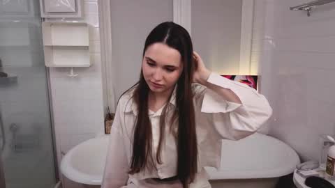 Emily online show from December 13, 7:42 pm