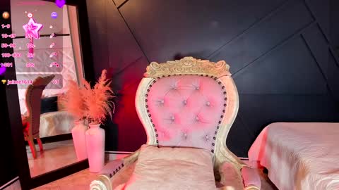 Emily online show from February 4, 1:38 pm