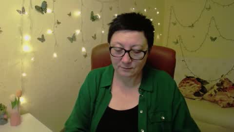 Emily online show from March 5, 7:01 pm