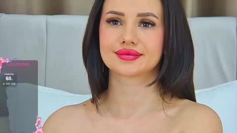 emilynovaa1 online show from October 14, 9:29 pm