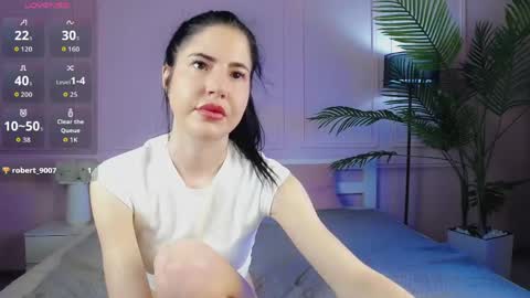 Emily online show from May 5, 7:19 pm