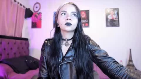  Emily Support me to have 100 likes plx online show from February 18, 3:21 am