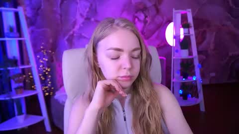  MY NAME IS Emily WELCOME EVERYONE I WILL BE HAPPY TO GIVE YOU WHAT YOU HAVE DREAMED OF FOR SO LONG online show from February 11, 7:45 am