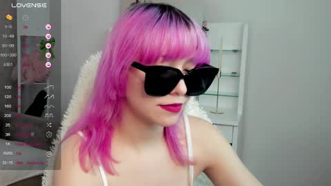 Betty online show from May 25, 1:12 am