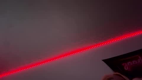 Snapshot of emilywarren296 chatting on September 22, 5:06 pm emilywarren296 online show from September 22, 5:06 pm