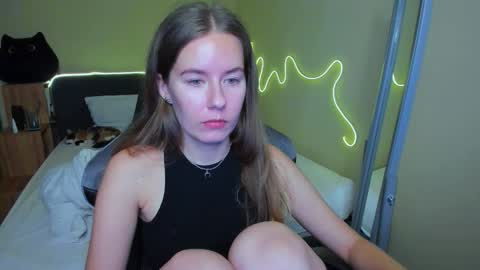 Emily online show from November 22, 7:12 pm