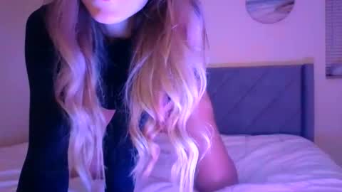 emilly online show from September 24, 2:18 am