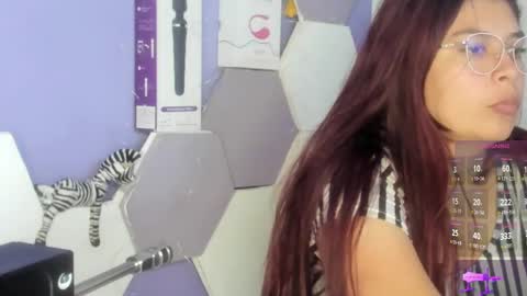 emira199 online show from January 6, 8:07 pm