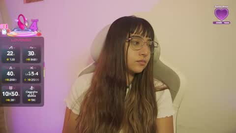 Snapshot of emitaa17228 chatting on September 16, 7:28 pm emma online show from September 16, 7:28 pm