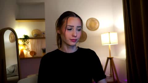 Your Emma online show from January 29, 12:33 am