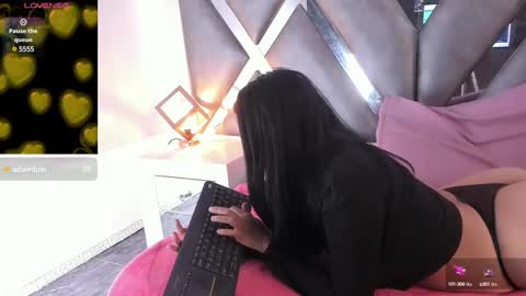emma__js_ online show from February 27, 8:42 pm