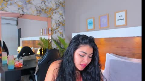 Emma  online show from April 4, 8:43 am