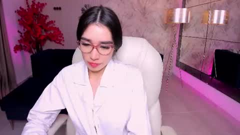 emma_caarter online show from July 8, 3:10 am