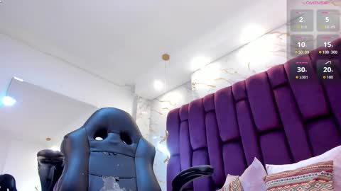 pau online show from November 1, 7:57 pm