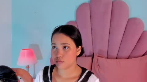 emma online show from October 30, 4:02 am