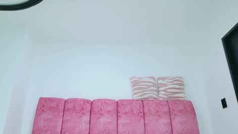 Emma online show from December 23, 3:02 am