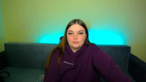 Snapshot of emma_dorn chatting on February 13, 5:11 pm Eva online show from February 13, 5:11 pm