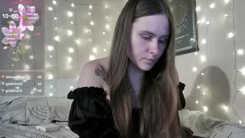 emma_just online show from March 26, 5:29 pm