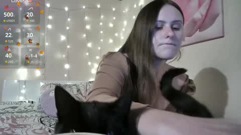 emma_just online show from November 14, 6:10 pm