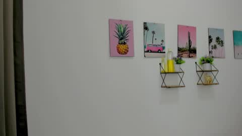 whises lits        online show from January 17, 6:39 pm