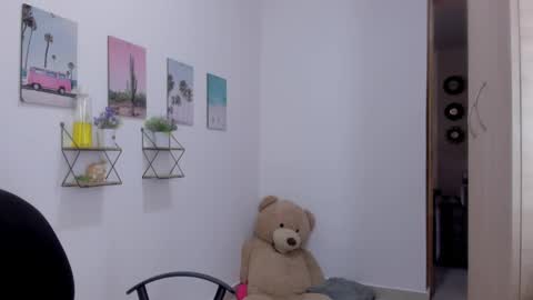 whises lits        online show from February 11, 1:48 pm