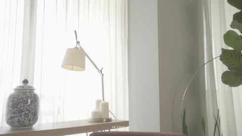 Snapshot of emma_lu1 chatting on October 7, 2:35 pm emma_lu1 online show from October 7, 2:35 pm