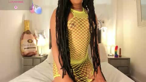 Im Emma online show from February 2, 7:10 pm