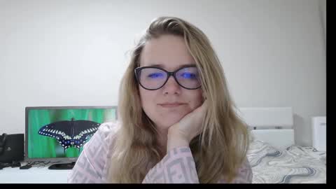 emma_misty_ online show from March 30, 7:36 pm