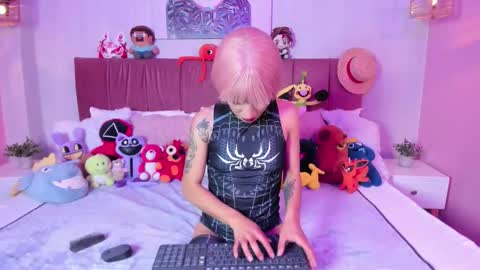 Emma online show from March 2, 7:42 pm