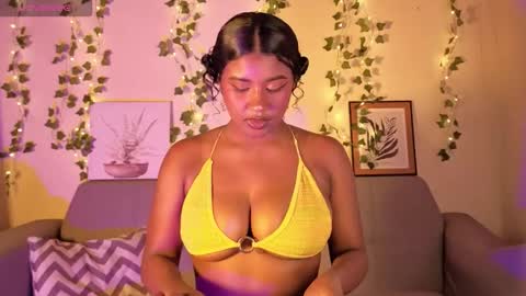 Emma online show from October 28, 1:50 am