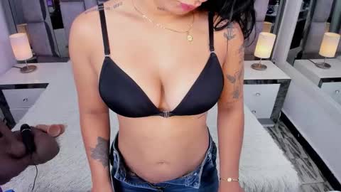 EMMA HILL online show from February 18, 11:10 am