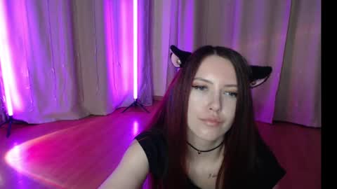 emmaishier online show from March 1, 9:15 pm